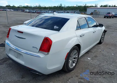 2016 Chrysler 300C z USA, uszkodzony, nr VIN 2C3CCAEG1GH190417